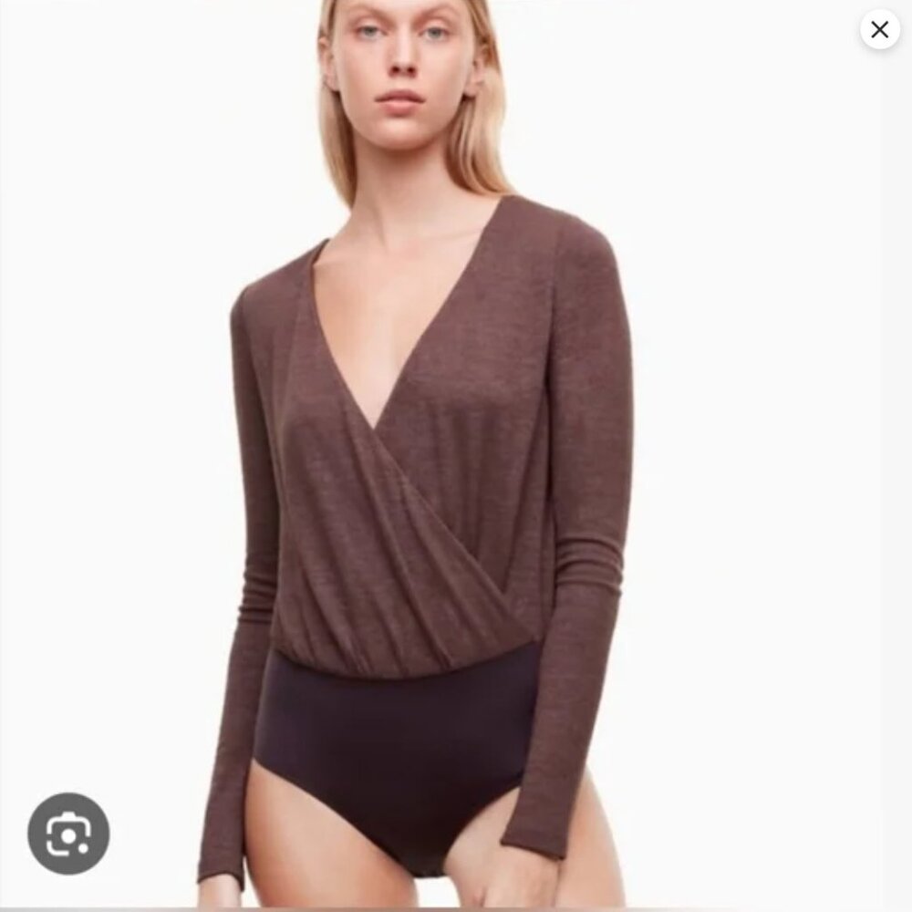 Aritzia Wilfred Free Wrap Front Crossover Bodysuit